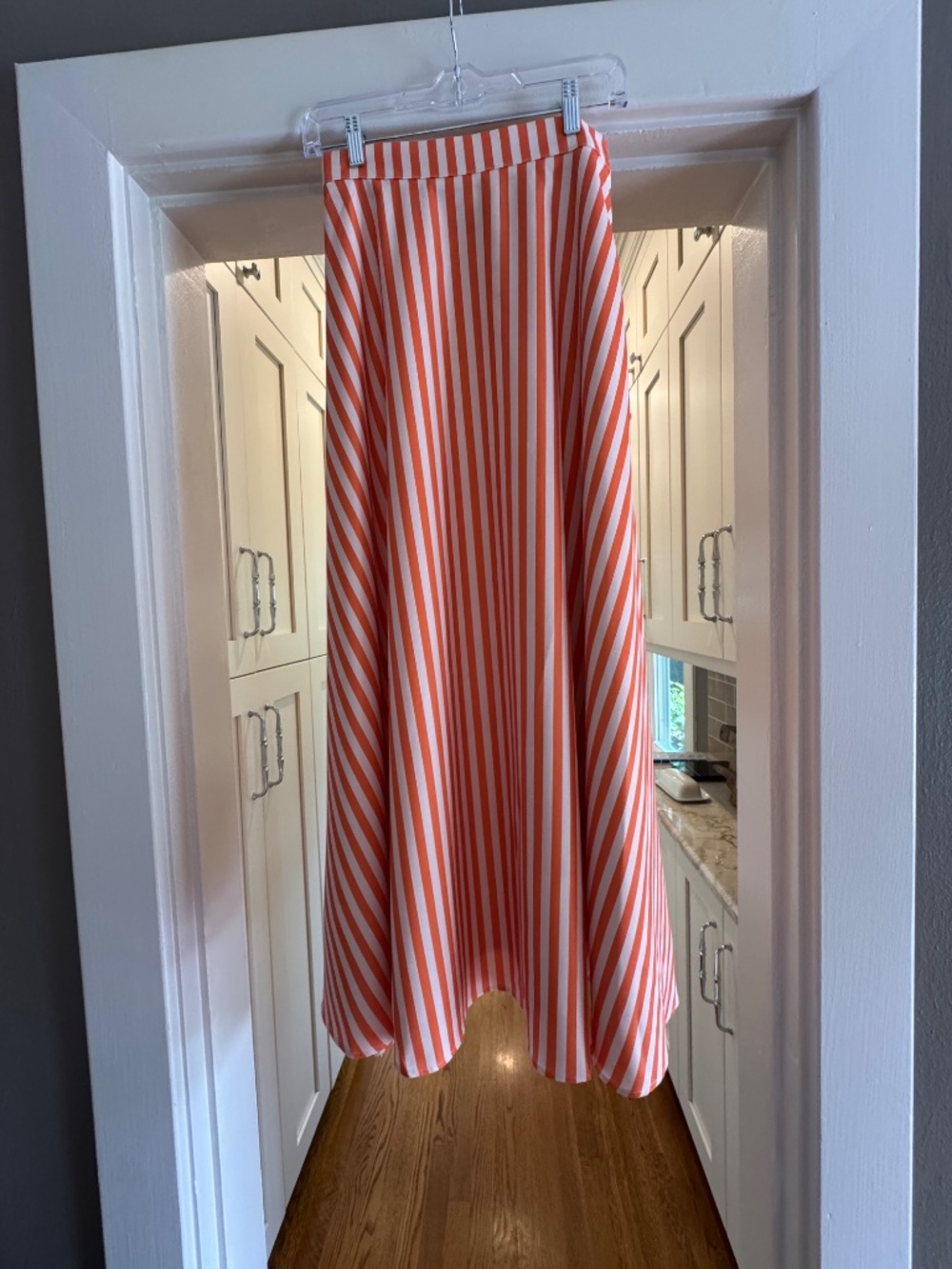 Serafina Two Piece Set. Size M. Range and Beige Striped skirt and top NWT - Picture 4 of 8